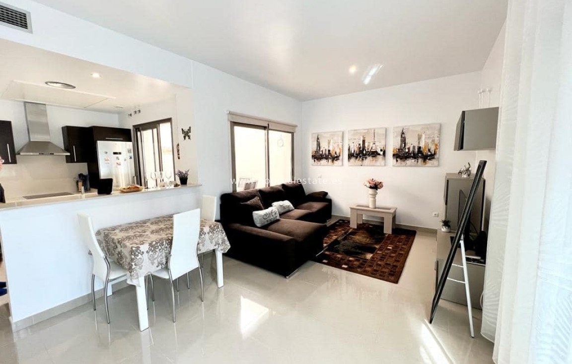 Long Term Rental - Bungalow - Punta Prima