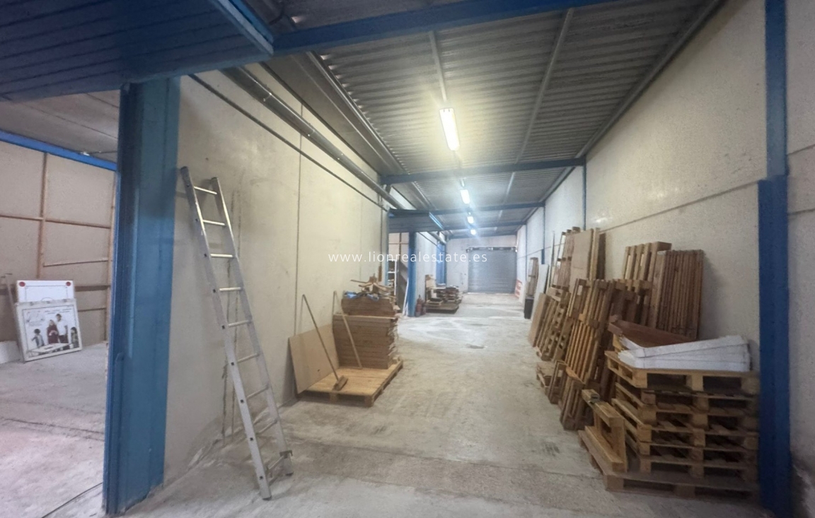 Long Term Rental - Industrial building - Torrevieja