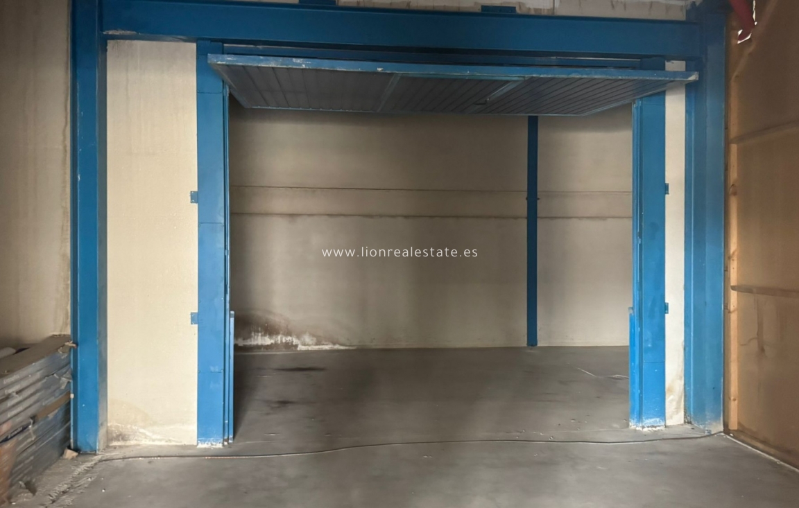 Long Term Rental - Industrial building - Torrevieja
