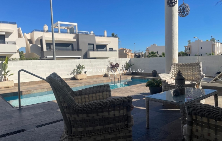 Long Term Rental - Villa - Orihuela Costa - Villamartín