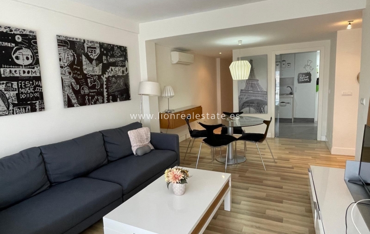 Mieszkanie w bloku - Odsprzedaż - Torrevieja - Centro