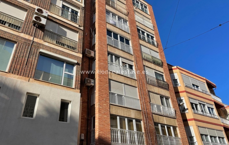 Mieszkanie w bloku - Odsprzedaż - Torrevieja - torrevieja