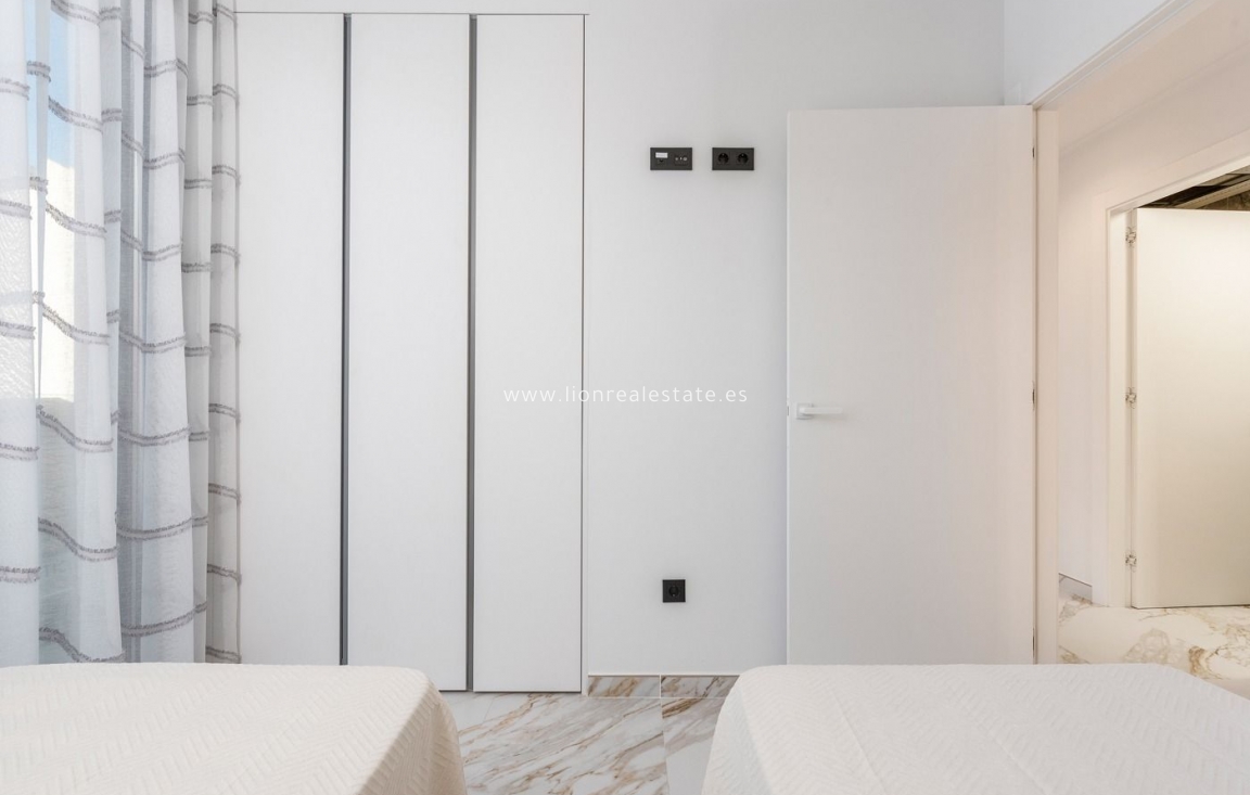 New Build - Apartment / flat - Guardamar del Segura - Centro