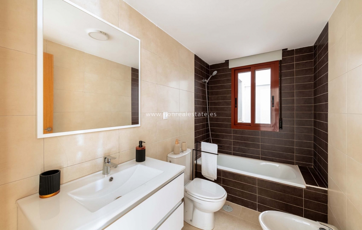 New Build - Apartment / flat - Jerónimo y Avileses