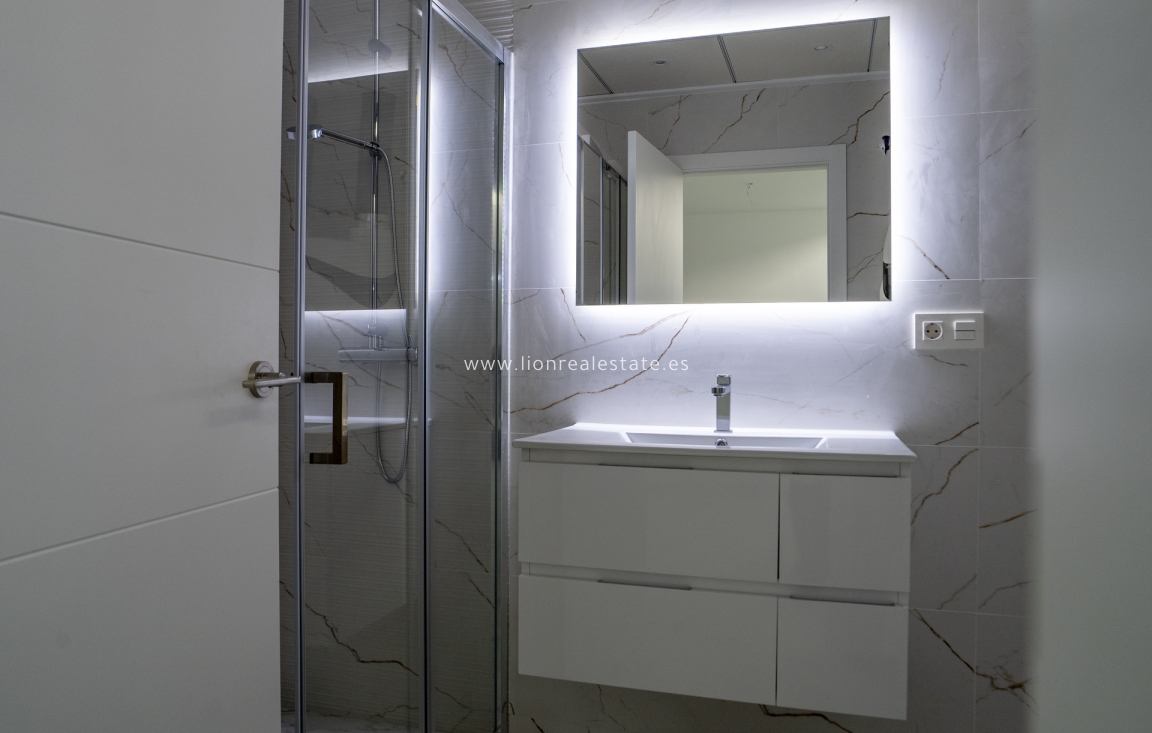 New Build - detached - Coloma