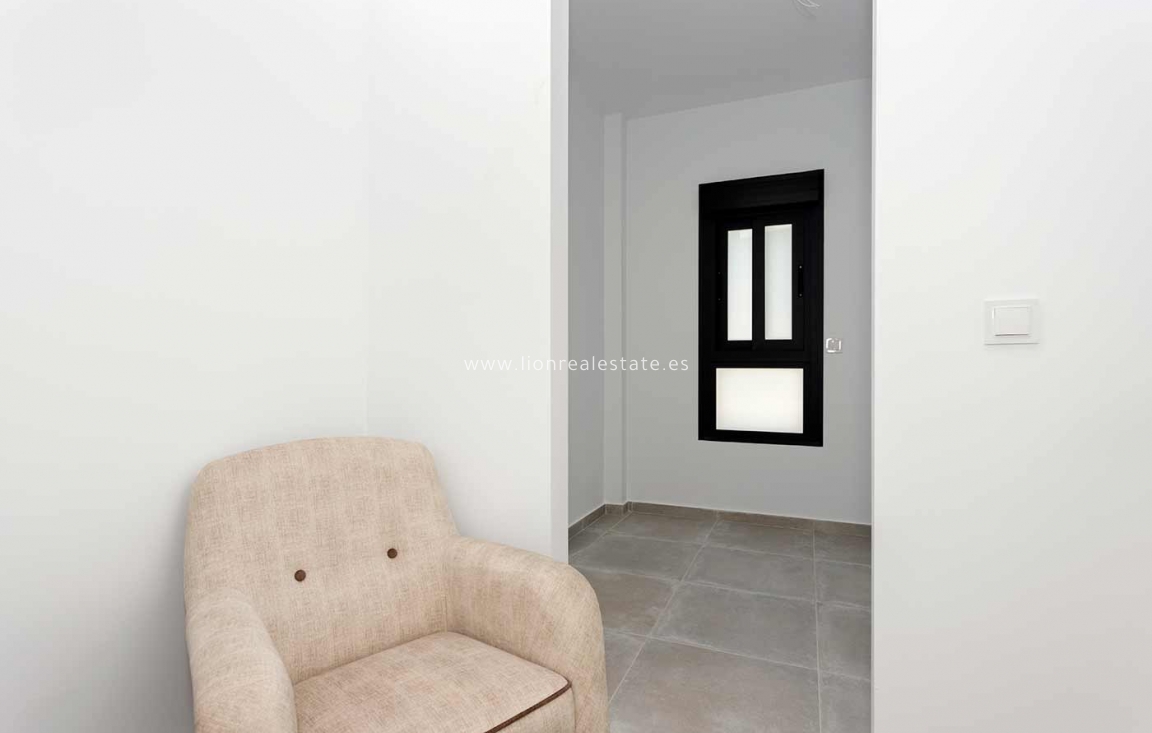 New Build - detached - Daya Nueva