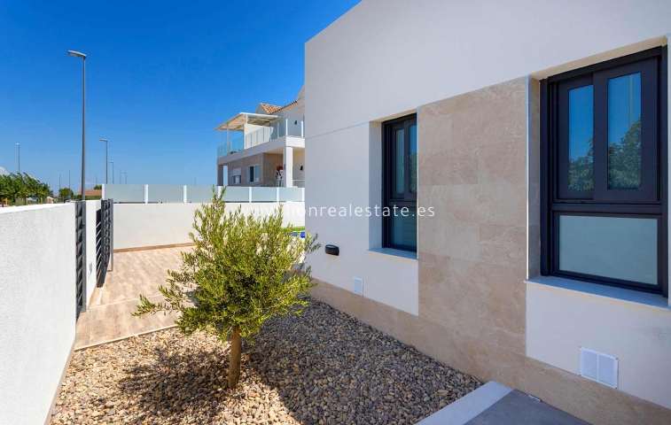 New Build - detached - Daya Nueva