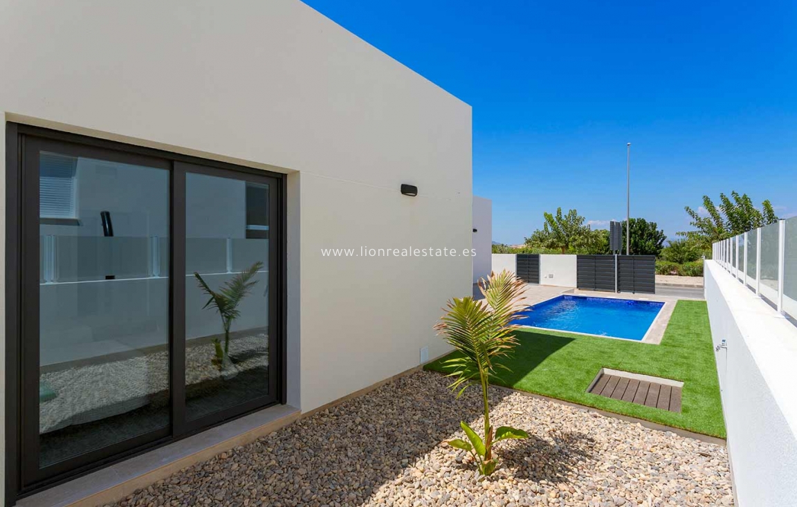 New Build - detached - Daya Nueva