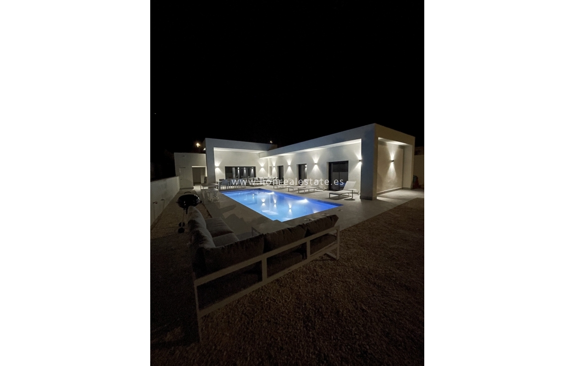 New Build - detached - La Romana