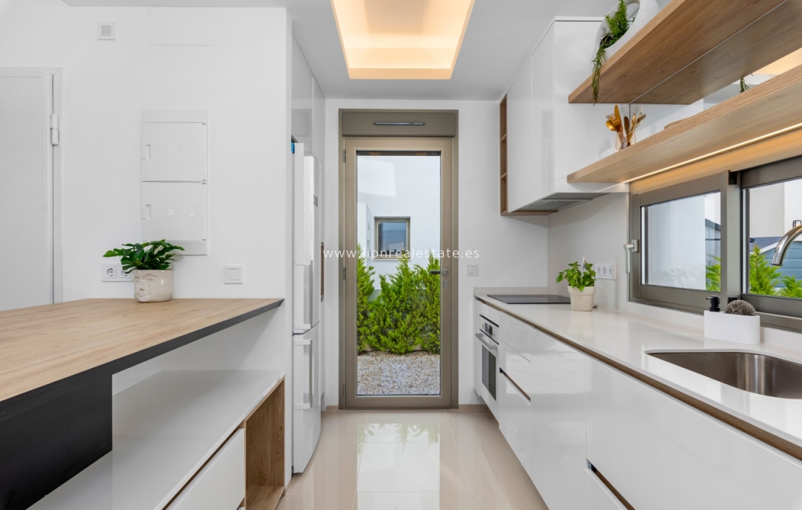 New Build - detached - Los Alcazares - Los Alcázares