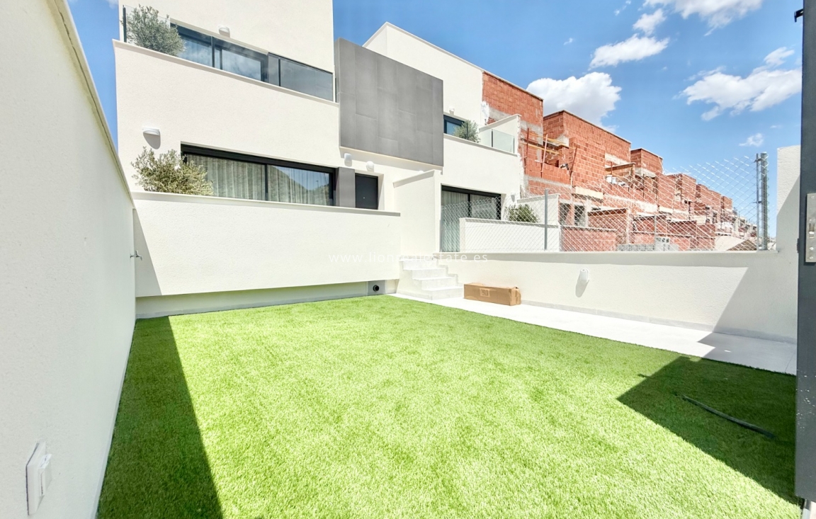 New Build - high-bungalow - Cox