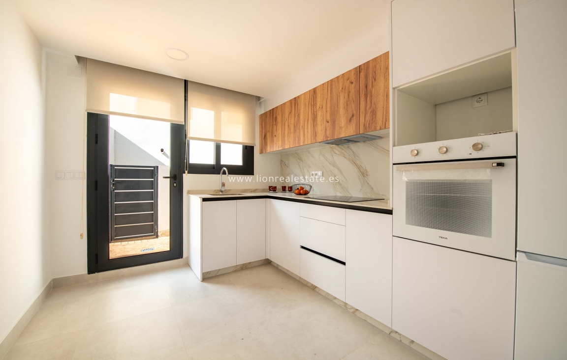 New Build - terraced - Cox