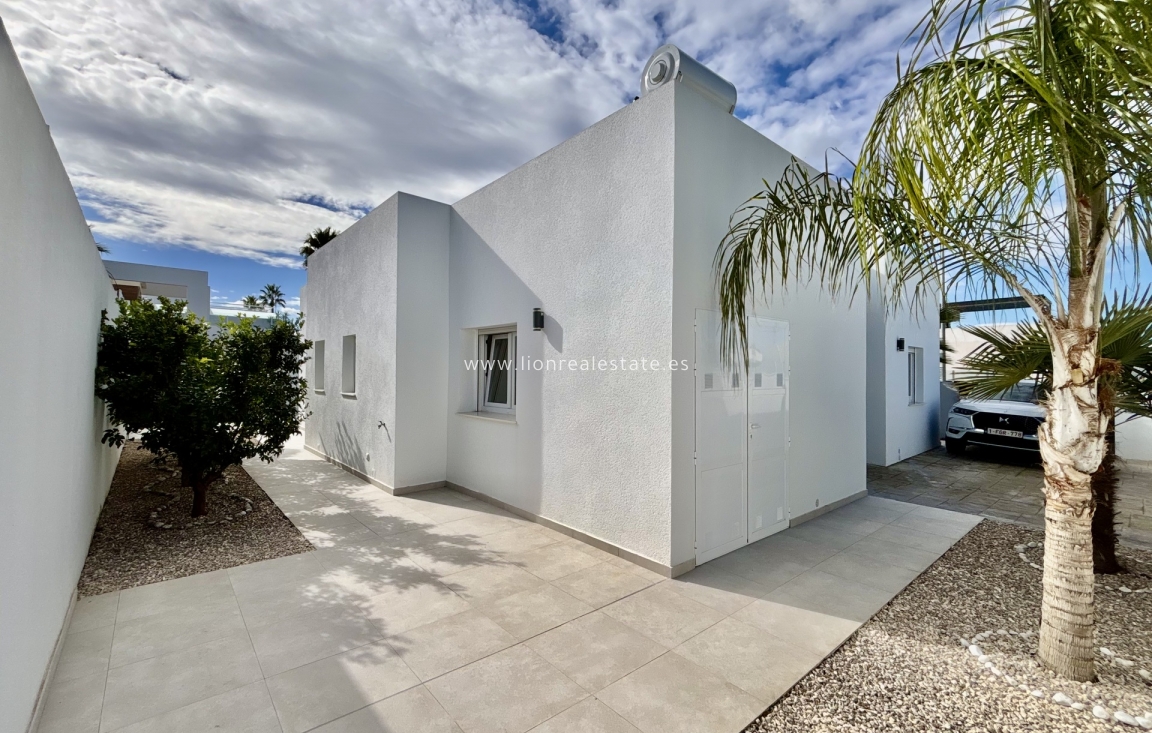 Новое здание - detached - Benijofar - Benijófar