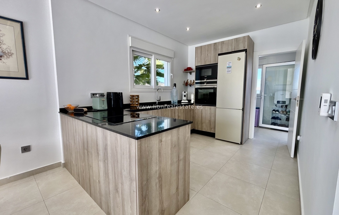 Новое здание - detached - Benijofar - Benijófar