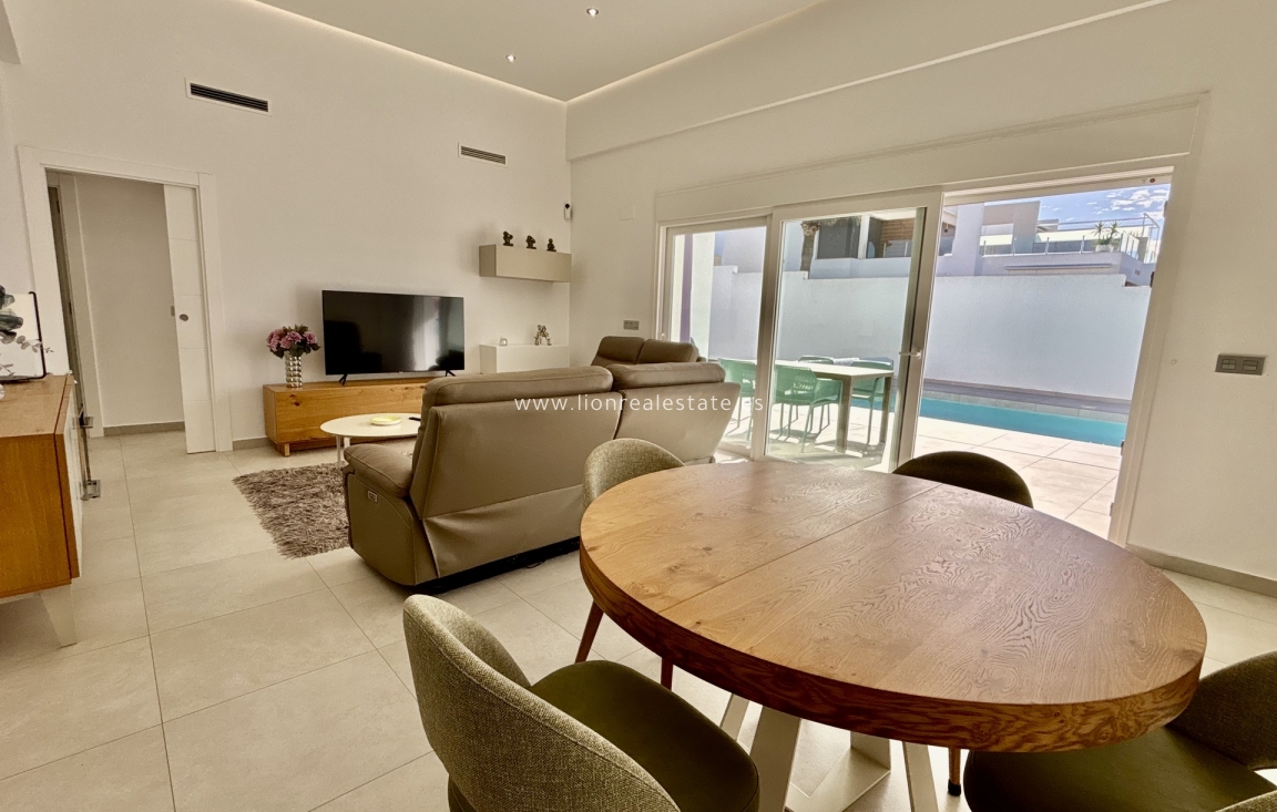 Новое здание - detached - Benijofar - Benijófar