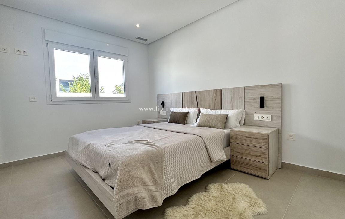 Новое здание - detached - Benijofar - Benijófar