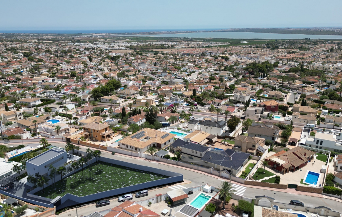 Новое здание - detached - Ciudad Quesada