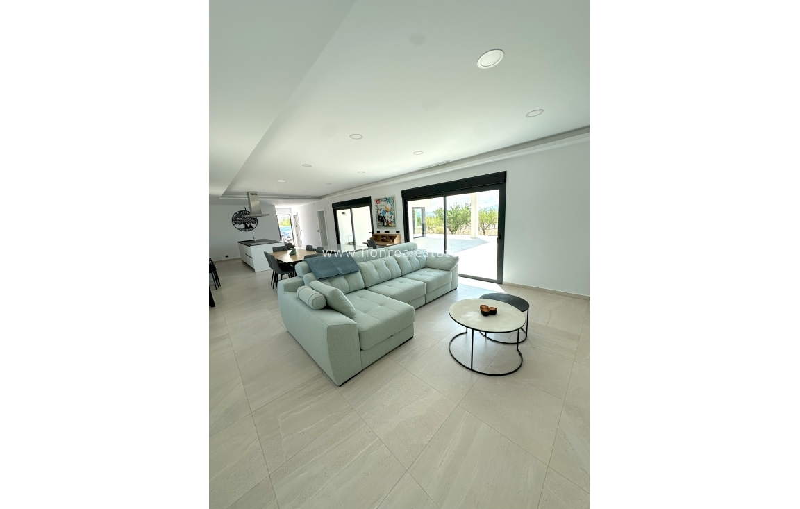 Новое здание - detached - Pinoso