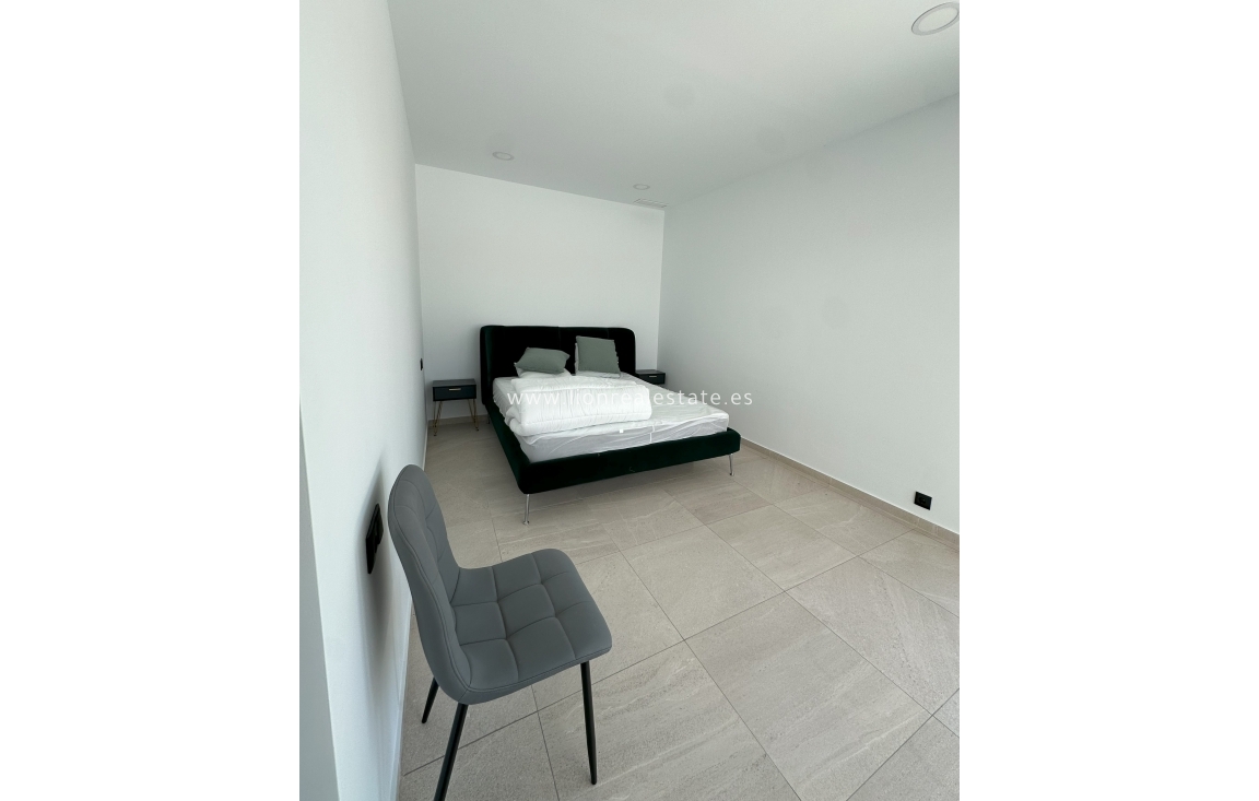 Новое здание - detached - Pinoso