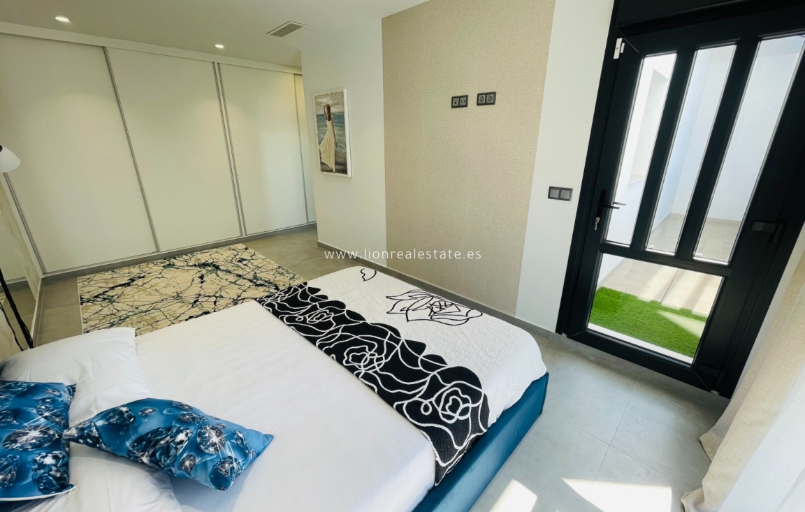 Новое здание - detached - Torrevieja