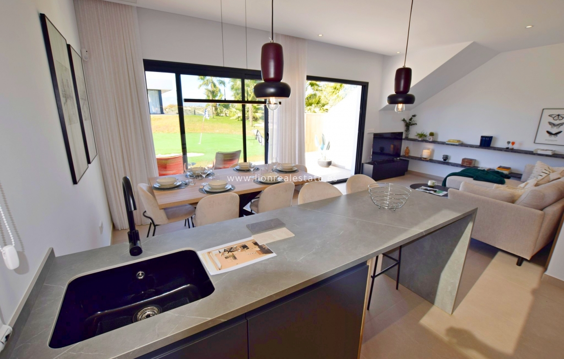 Новое здание - ground-floor - Los Guardianes