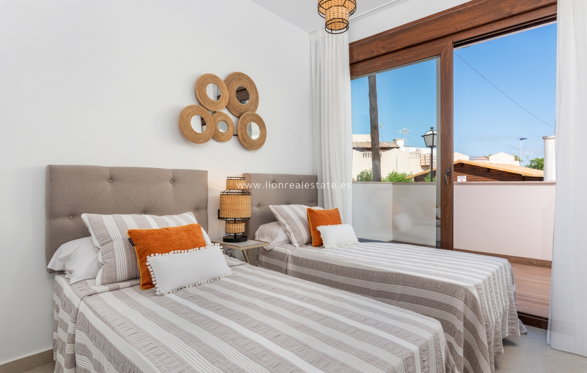 Новое здание - high-bungalow - Torrevieja