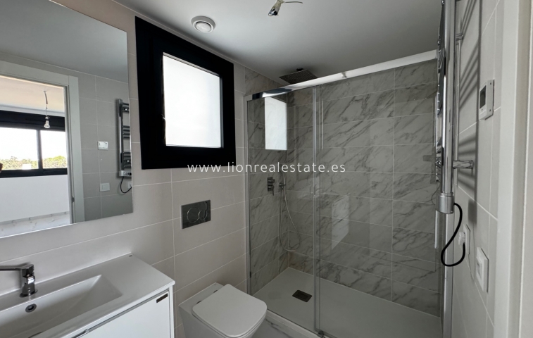 Новое здание - Квартира / квартира - Punta Prima