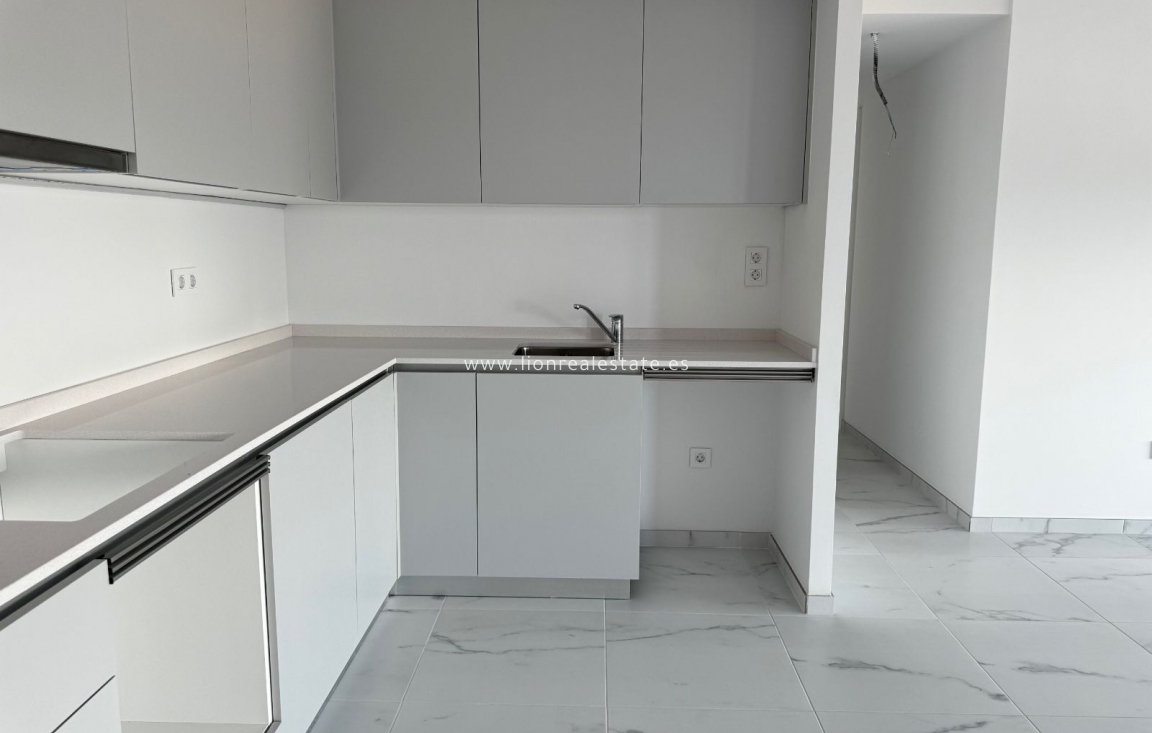 Новое здание - Квартира / квартира - Torrevieja - Punta Prima