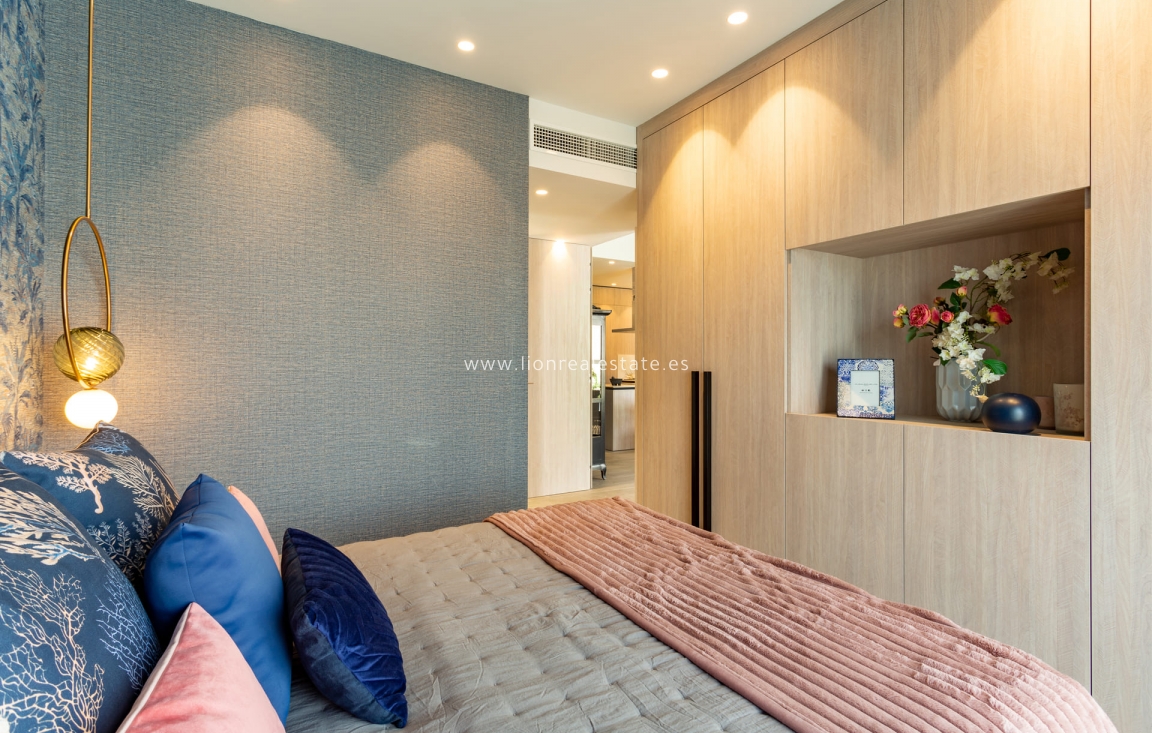 Новое здание - low-bungalow - Algorfa