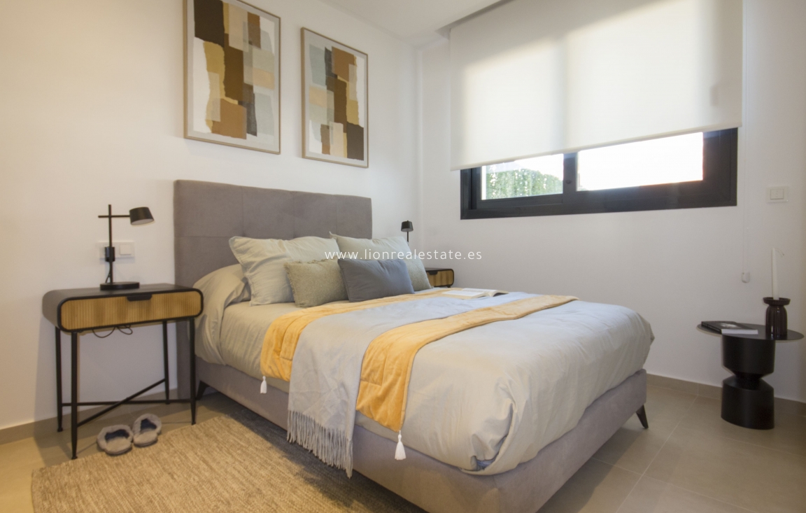 Новое здание - low-bungalow - San Fulgencio