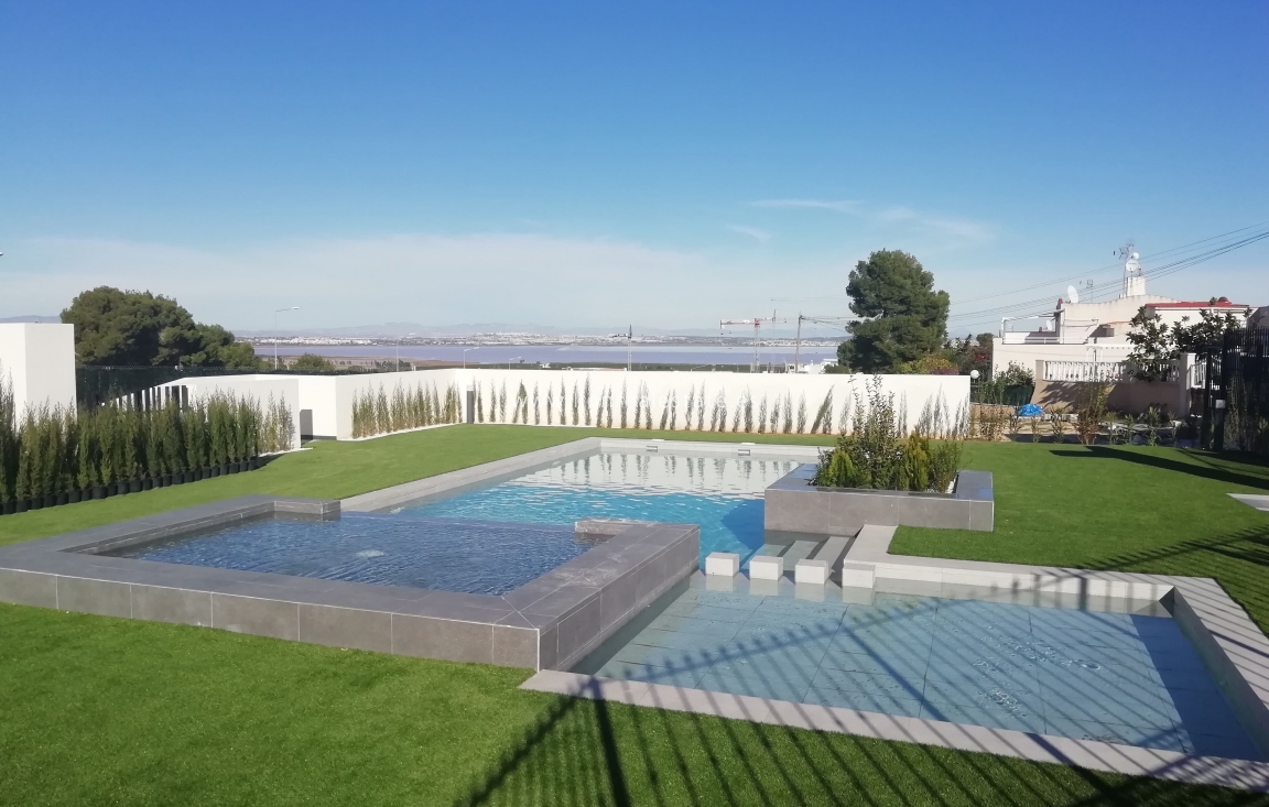 Новое здание - low-bungalow - Torrevieja