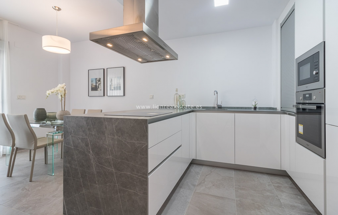 Новое здание - low-bungalow - Torrevieja