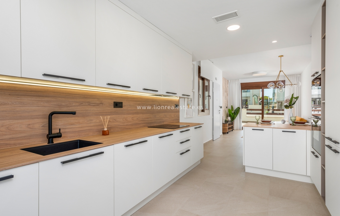 Новое здание - low-bungalow - Torrevieja