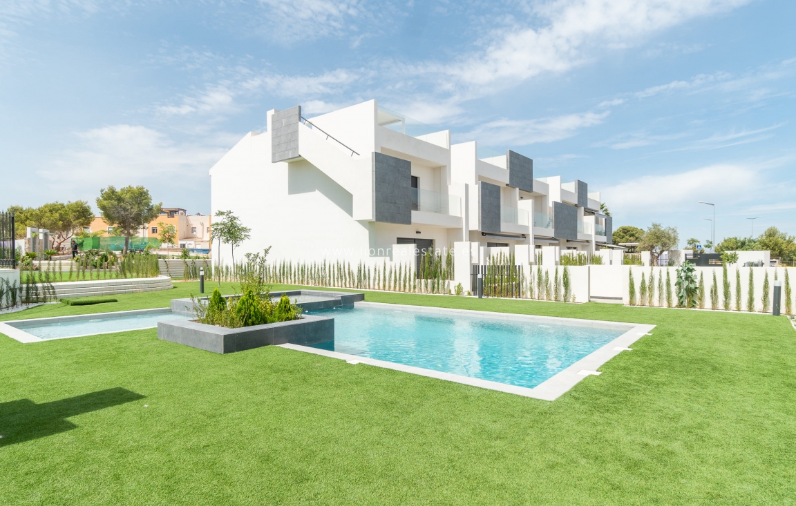 Новое здание - low-bungalow - Torrevieja