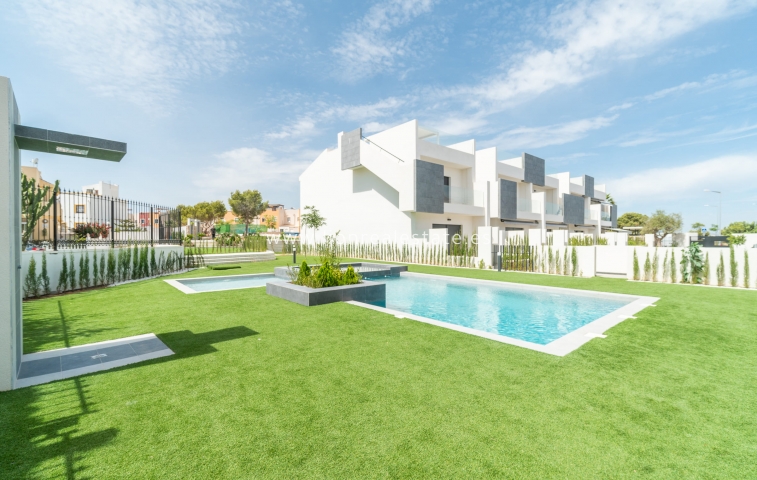 Новое здание - low-bungalow - Torrevieja