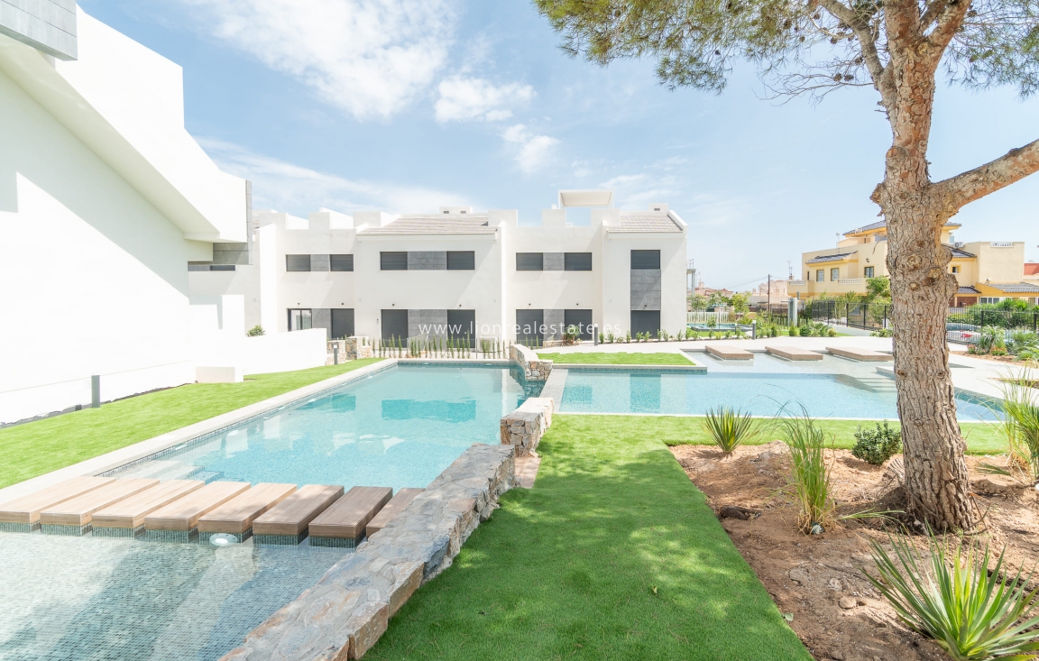 Новое здание - low-bungalow - Torrevieja