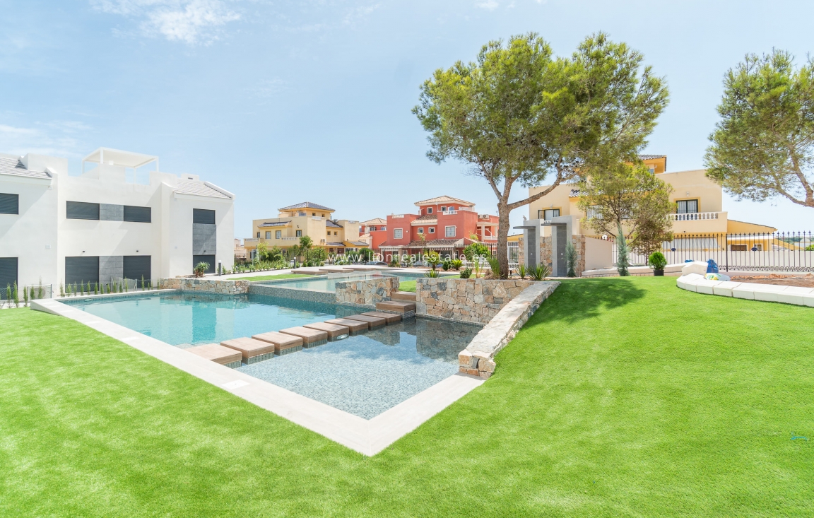 Новое здание - low-bungalow - Torrevieja