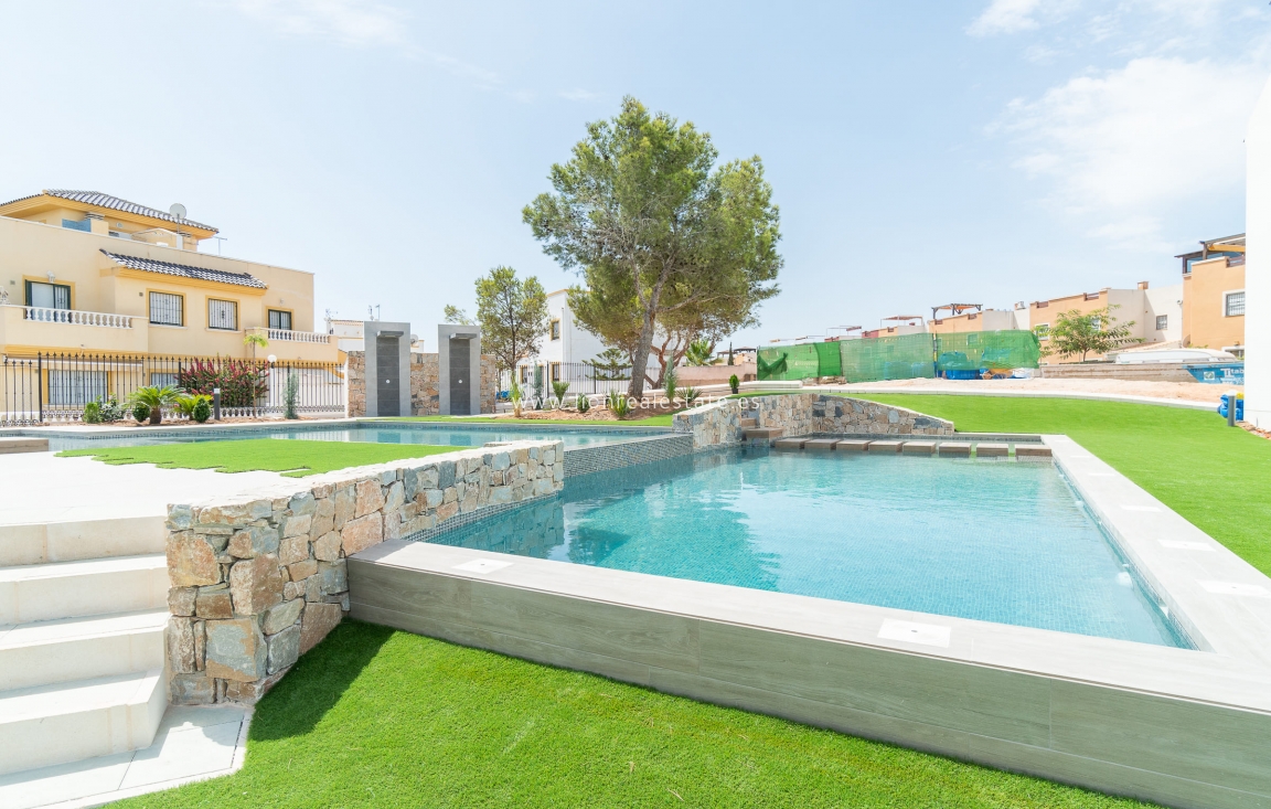 Новое здание - low-bungalow - Torrevieja