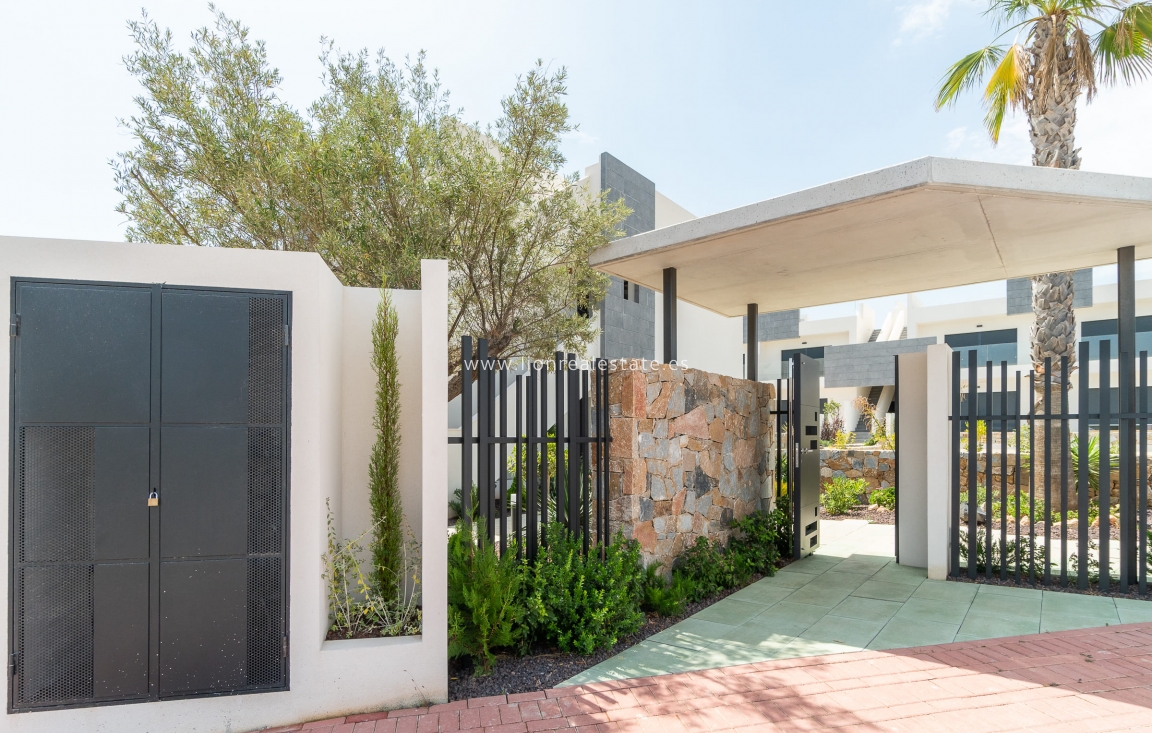Новое здание - low-bungalow - Torrevieja