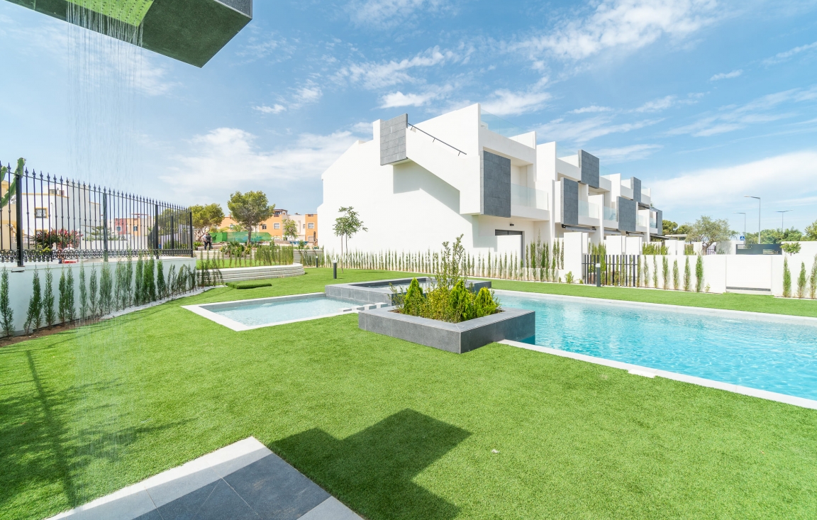 Новое здание - low-bungalow - Torrevieja