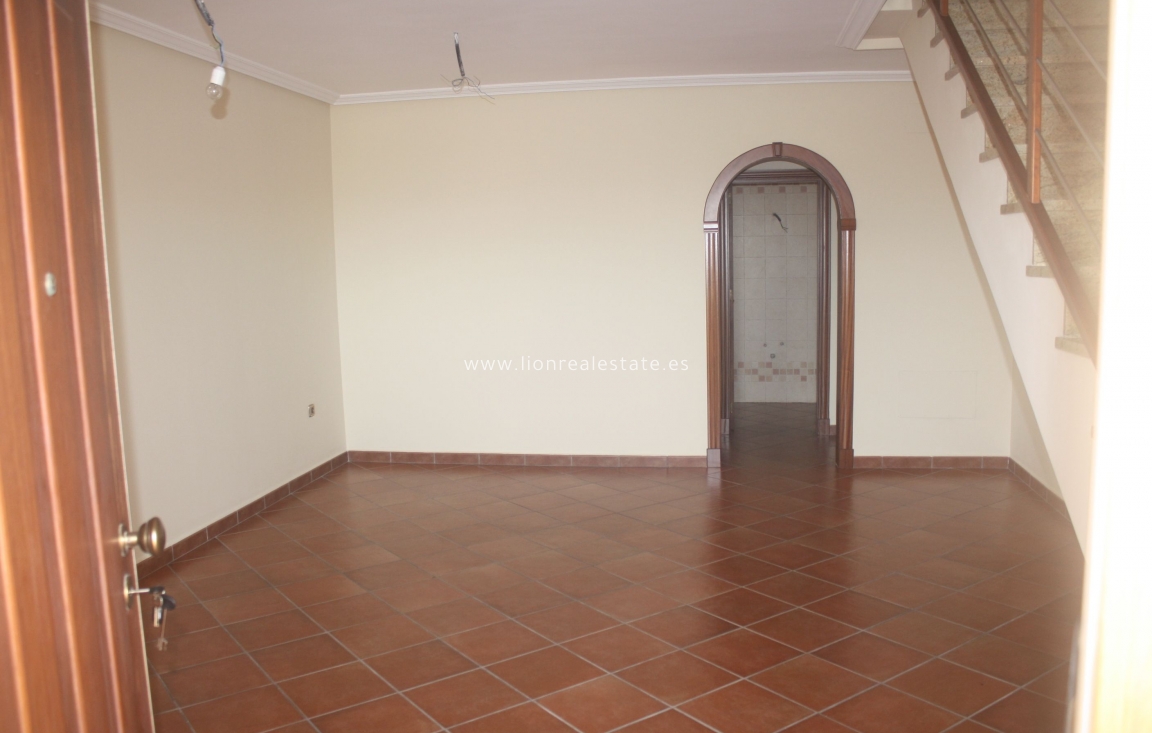 Новое здание - semi-detached - Torrevieja