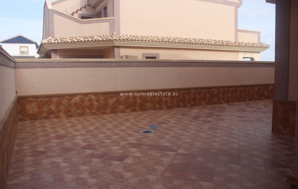 Новое здание - semi-detached - Torrevieja