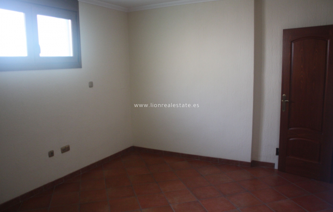 Новое здание - semi-detached - Torrevieja