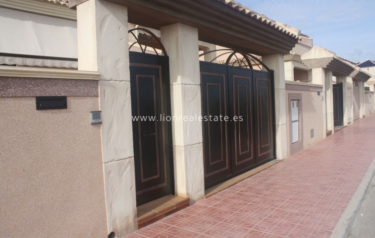 Новое здание - semi-detached - Torrevieja