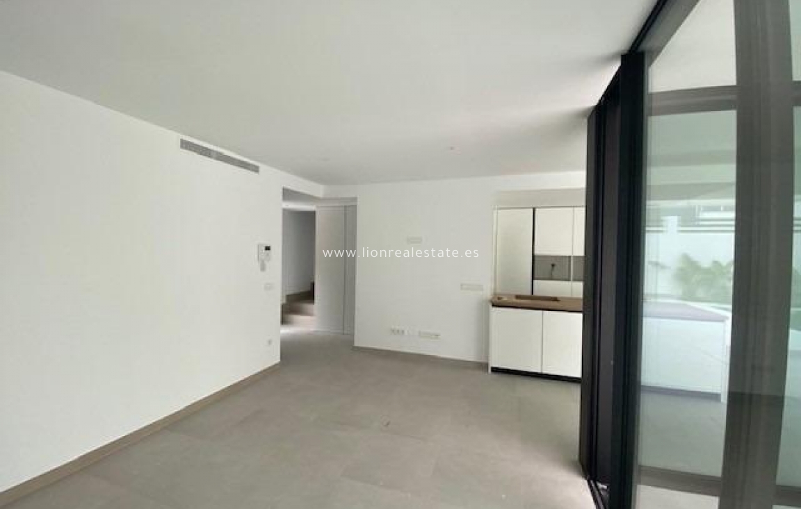 Новое здание - Town House - Orihuela Costa - Montezenia