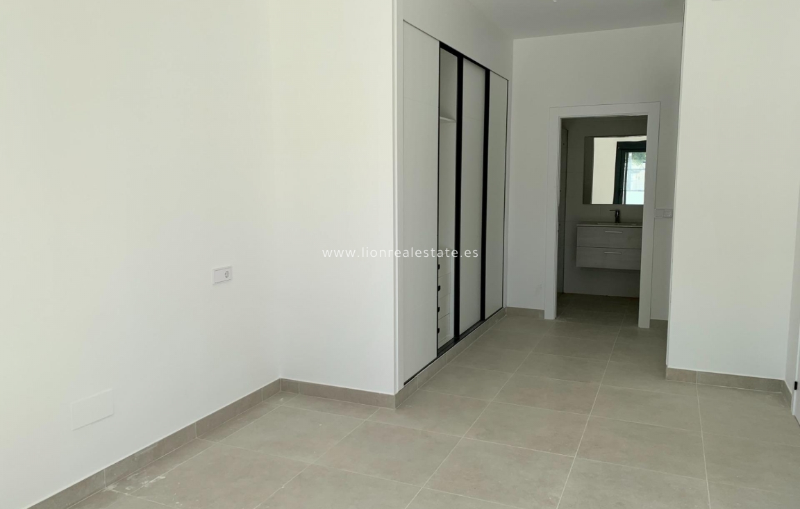 Новое здание - Town House - Torre Pacheco - Dolores De Pacheco