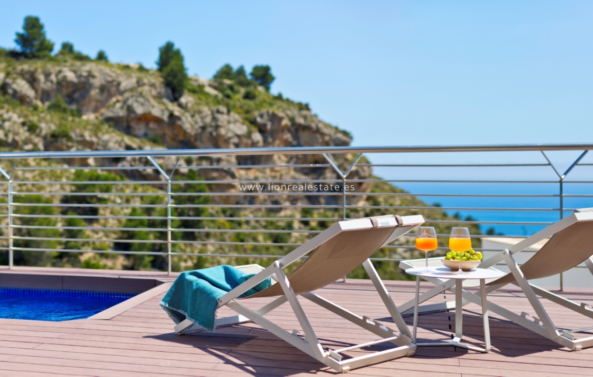 Новое здание - Villa - Altea