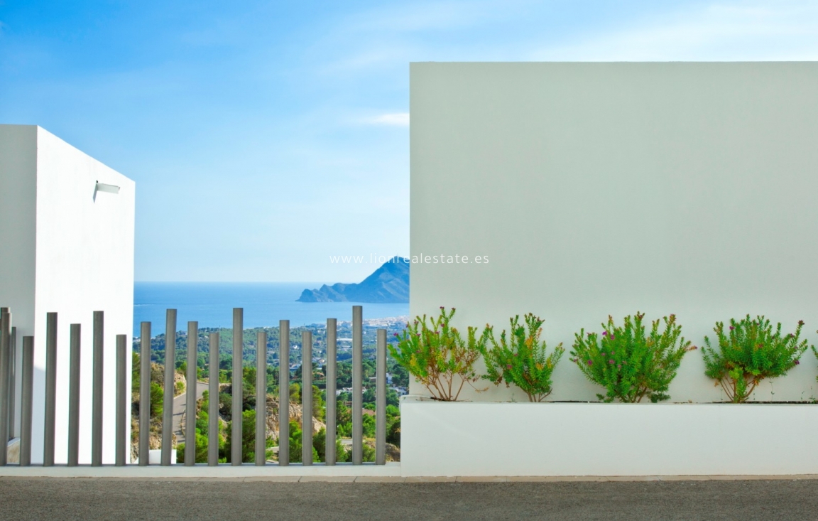 Новое здание - Villa - Altea