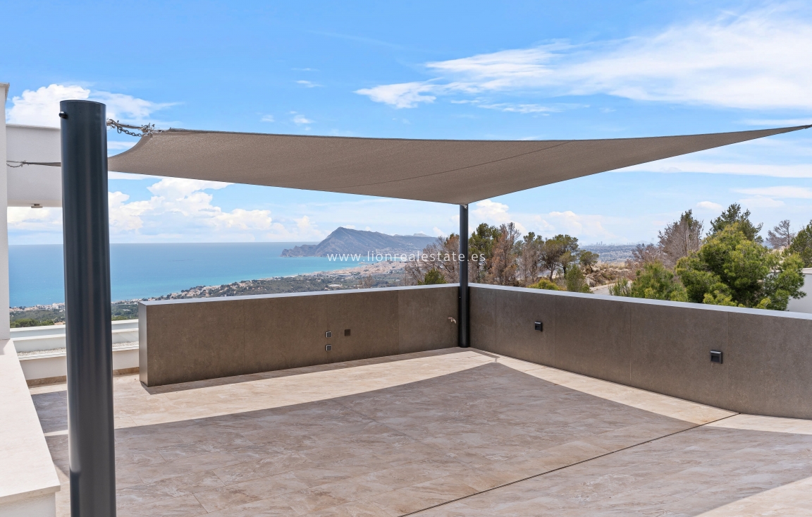 Новое здание - Villa - Altea