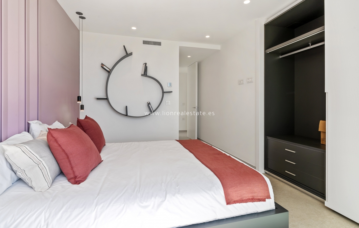 Новое здание - Villa - Altea